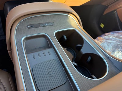 2027 Hyundai PALISADE SEL 7 Passenger