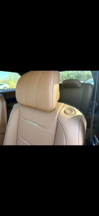 2027 Hyundai PALISADE SEL 7 Passenger