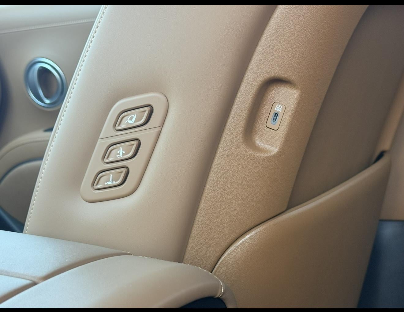 2027 Hyundai PALISADE SEL 7 Passenger