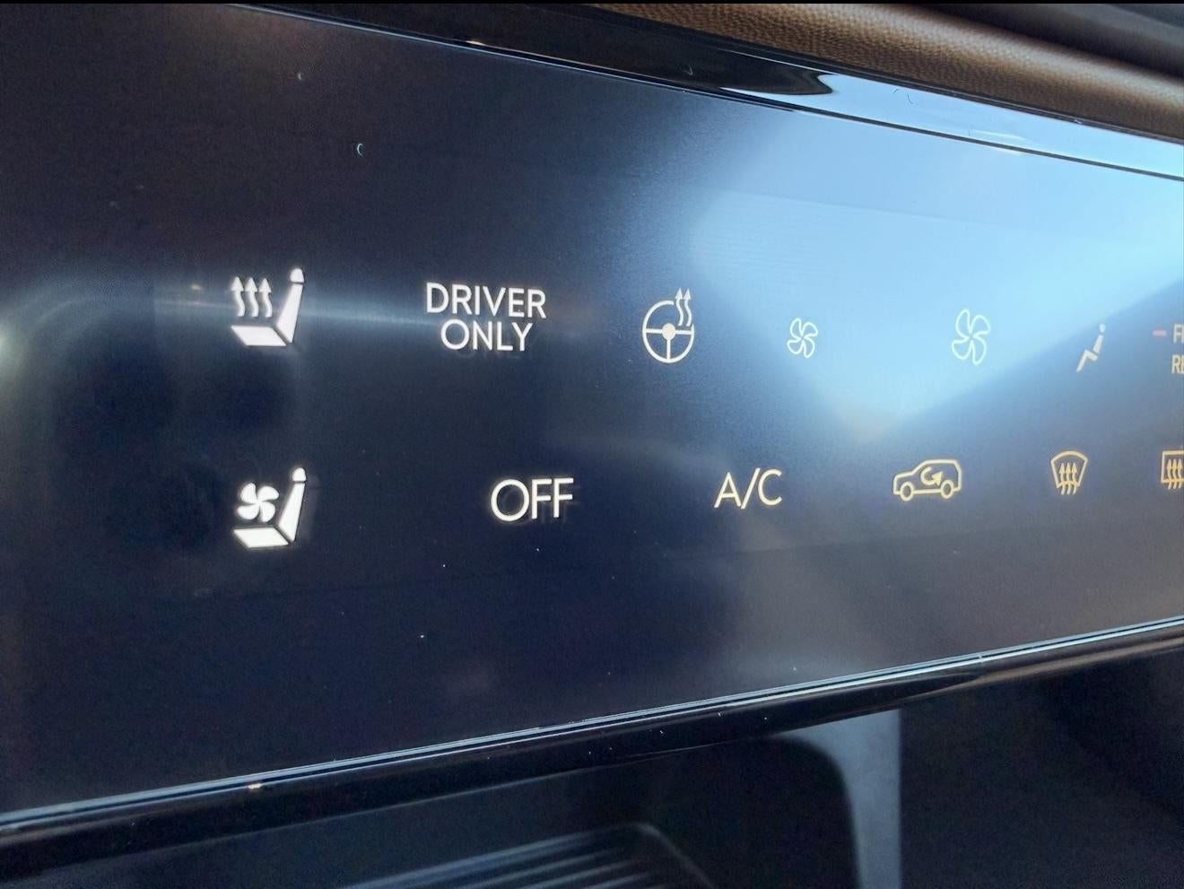 2027 Hyundai PALISADE SEL 7 Passenger