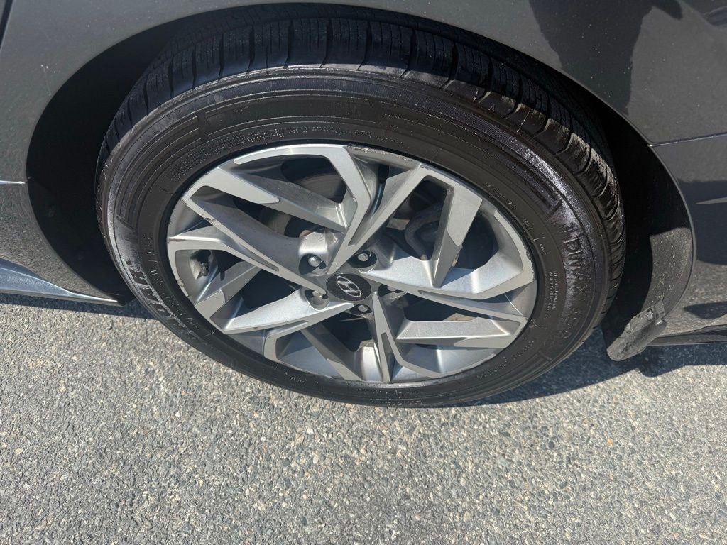 2022 Hyundai SONATA SEL