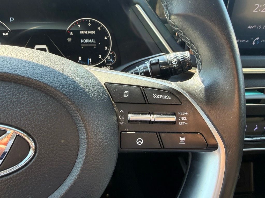 2022 Hyundai SONATA SEL