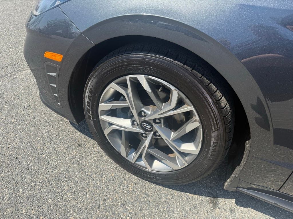 2022 Hyundai SONATA SEL