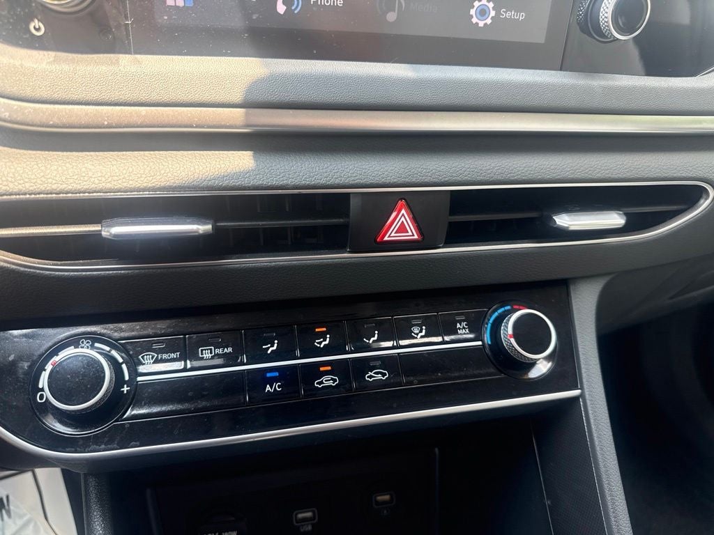 2023 Hyundai SONATA SE