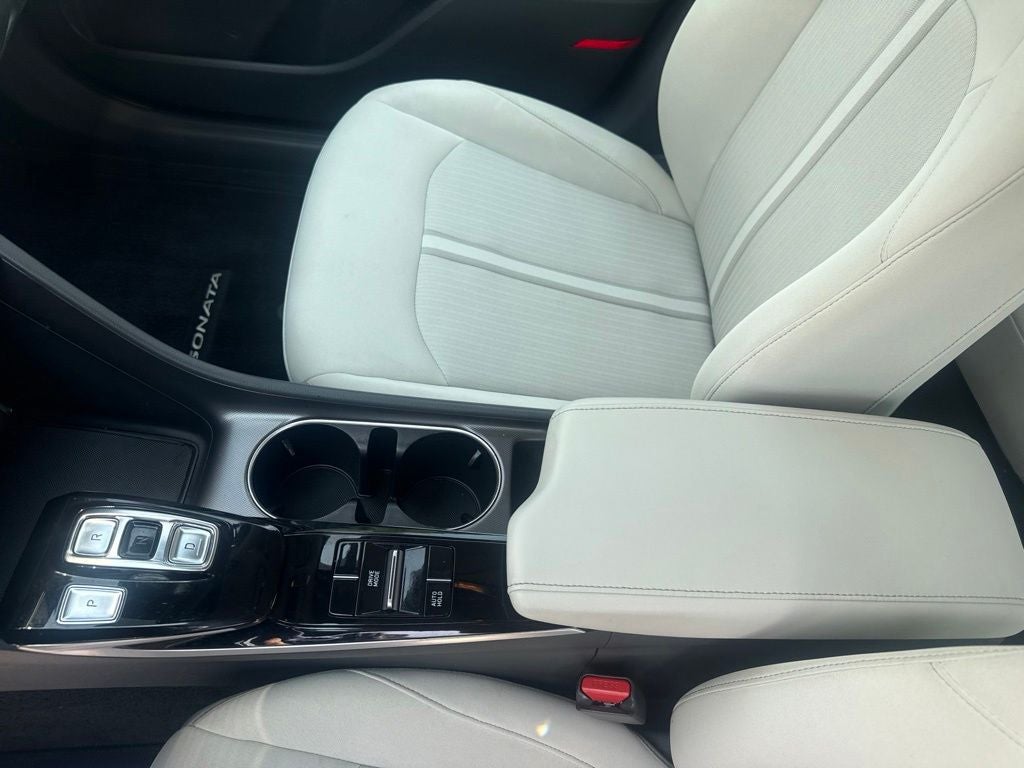 2023 Hyundai SONATA SE