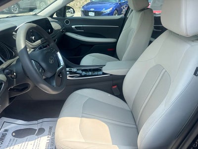 2023 Hyundai SONATA SE