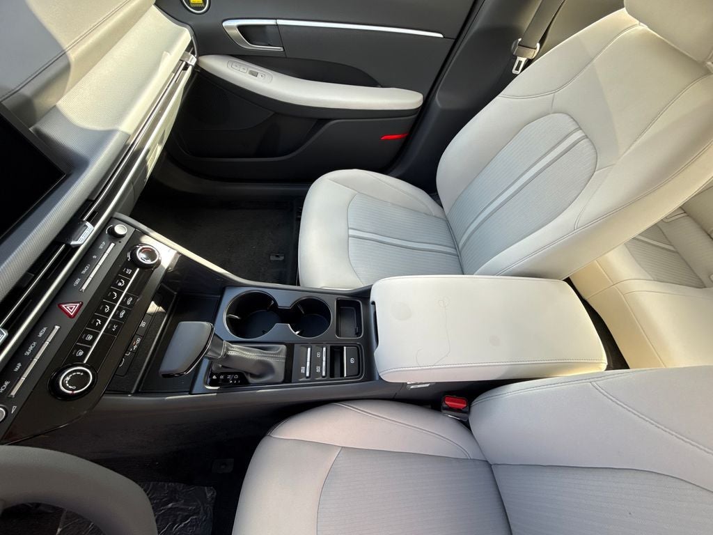 2026 Hyundai SONATA SE