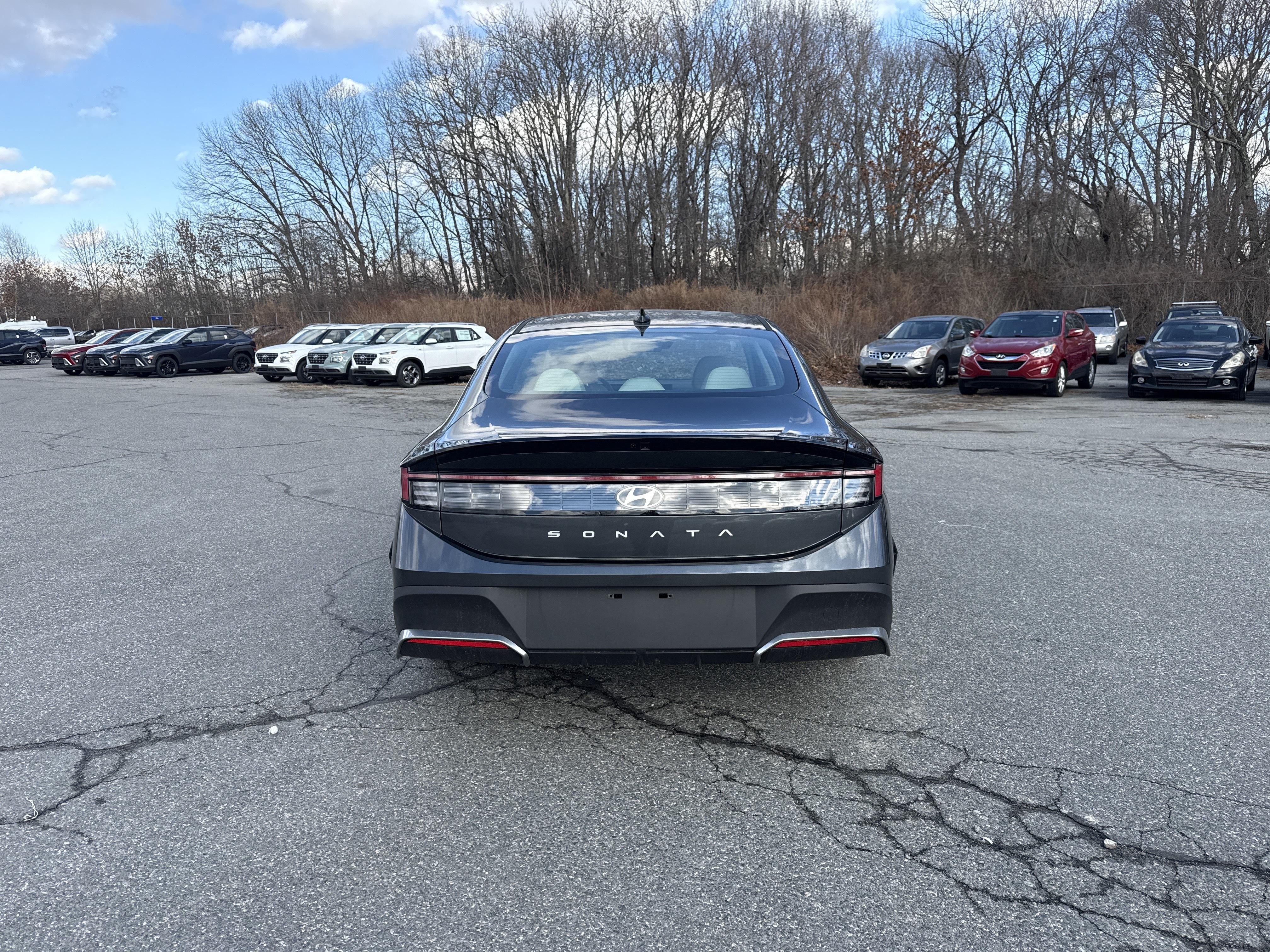 2026 Hyundai SONATA SE