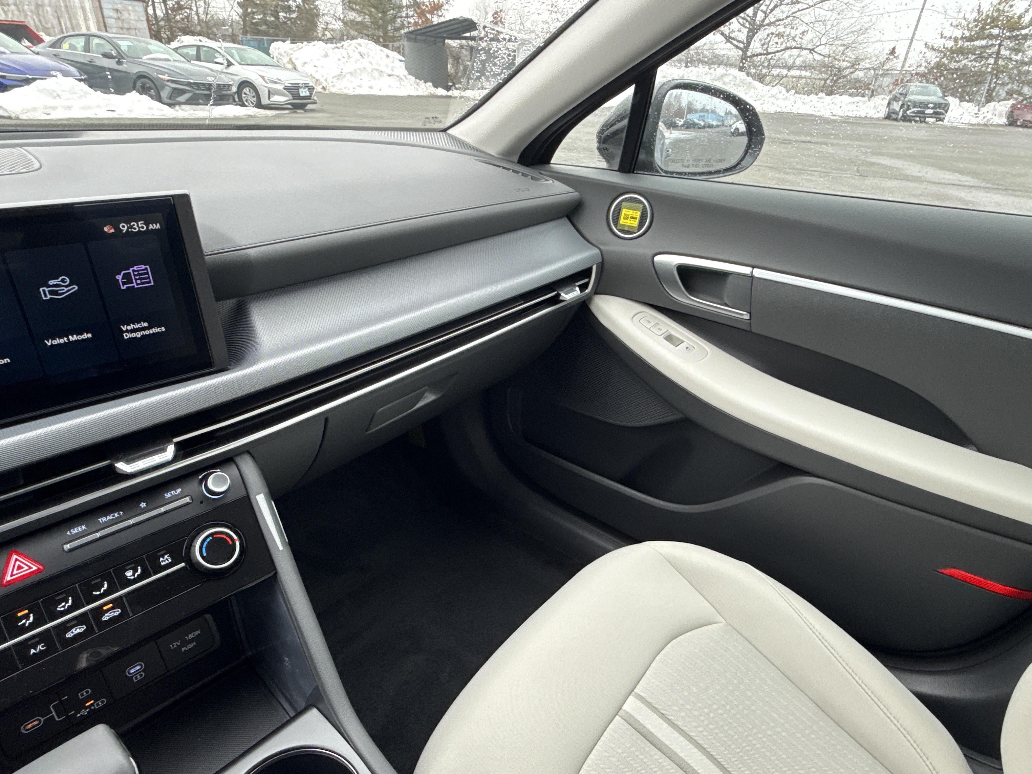 2026 Hyundai SONATA SE