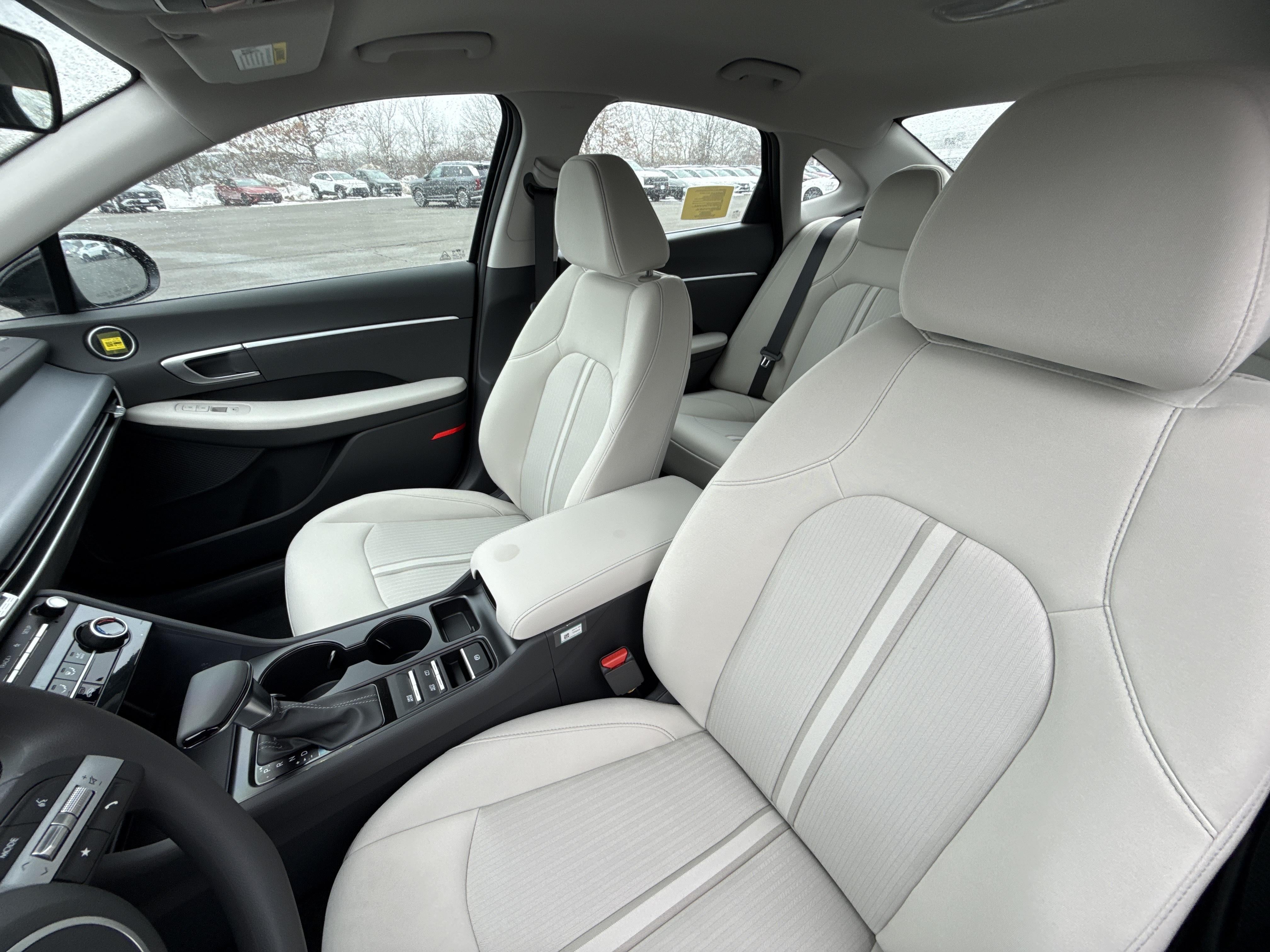 2026 Hyundai SONATA SE