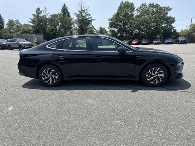 2026 Hyundai SONATA HYBRID Blue