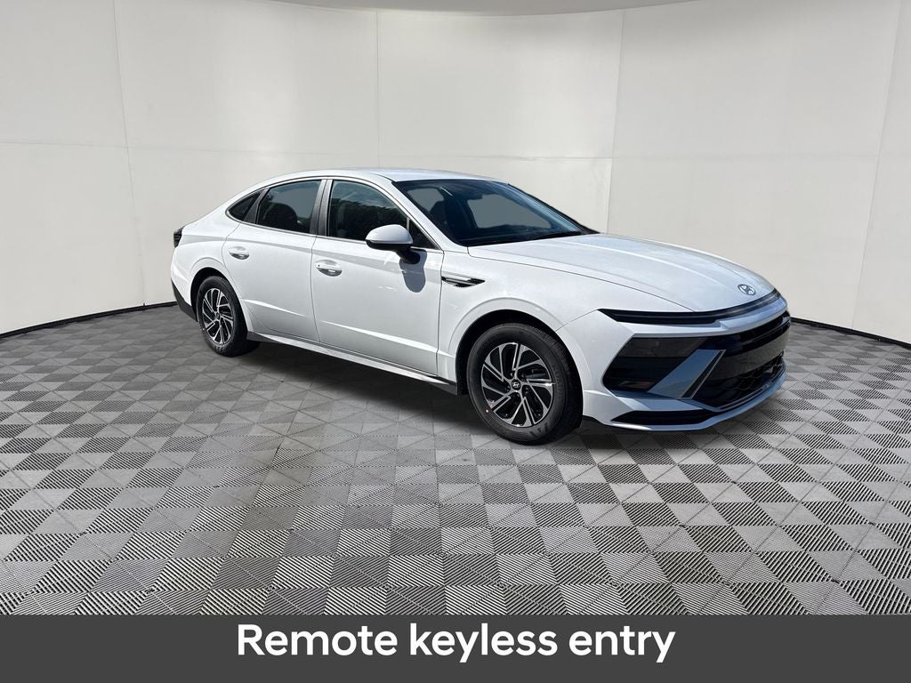 2026 Hyundai SONATA HYBRID Blue