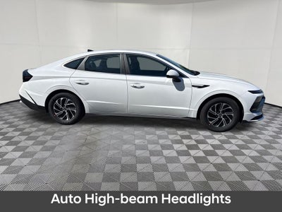 2026 Hyundai SONATA HYBRID Blue