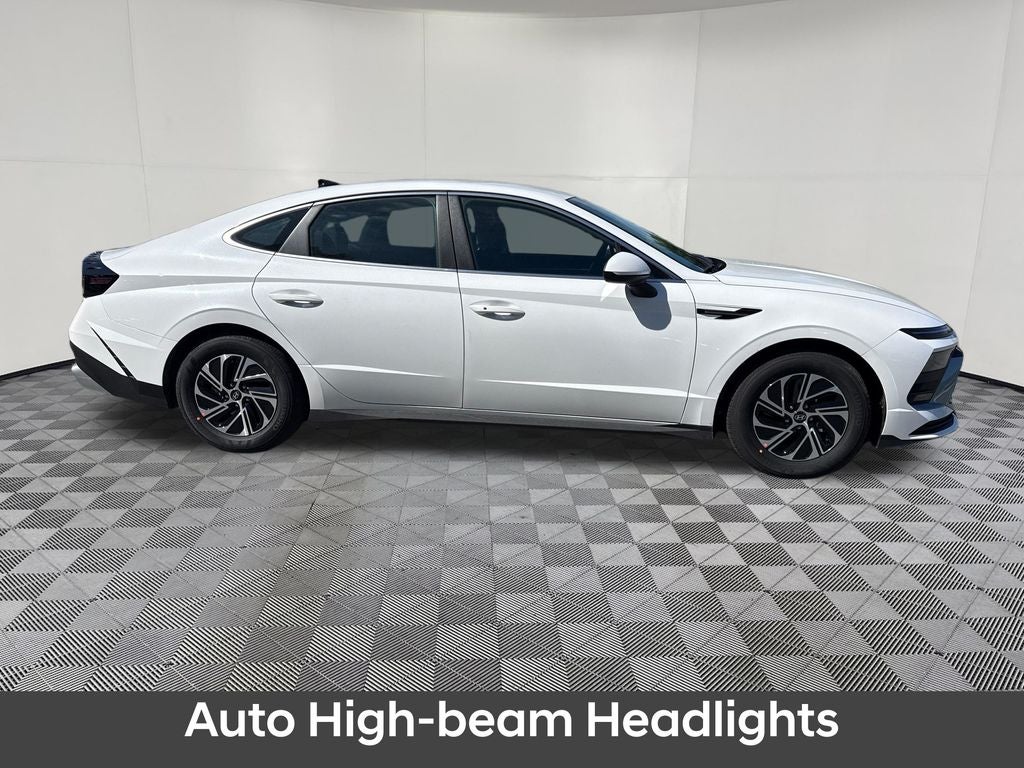 2026 Hyundai SONATA HYBRID Blue