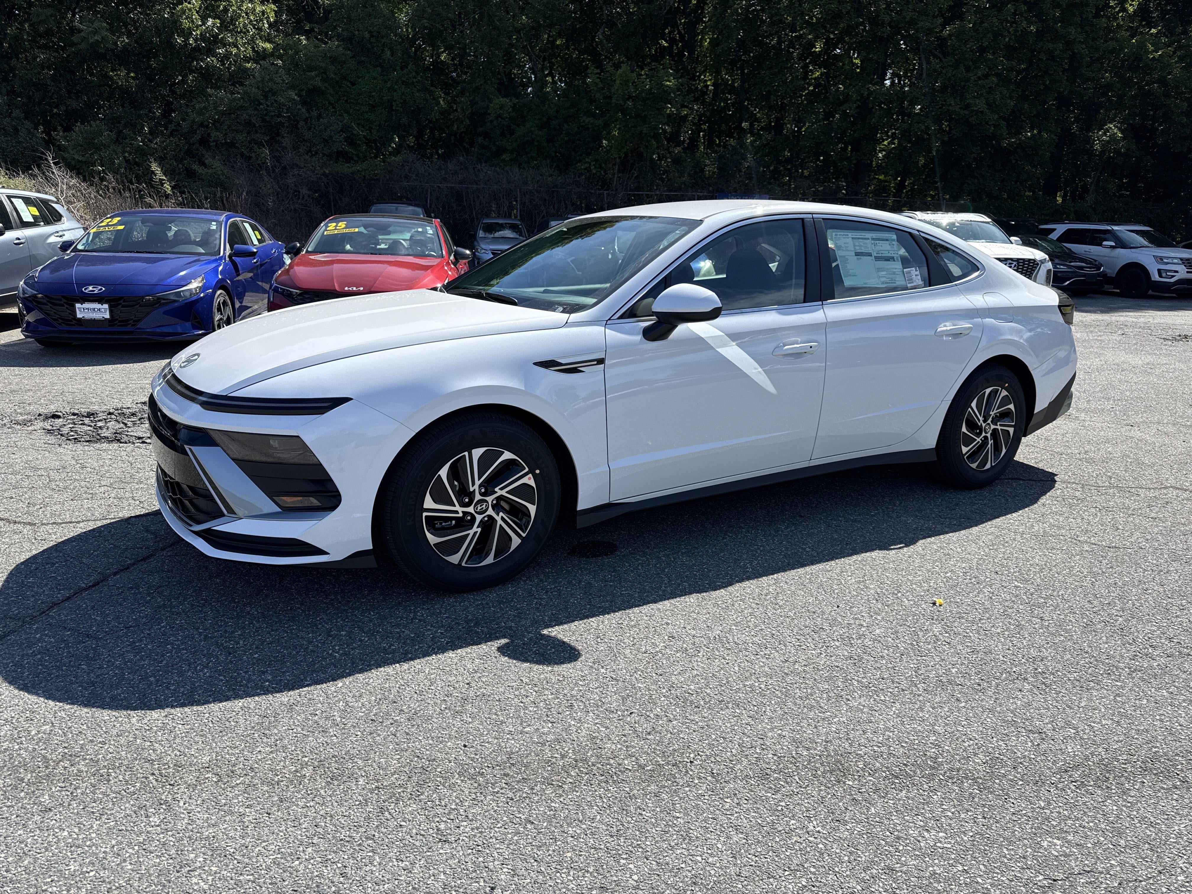 2026 Hyundai SONATA HYBRID Blue