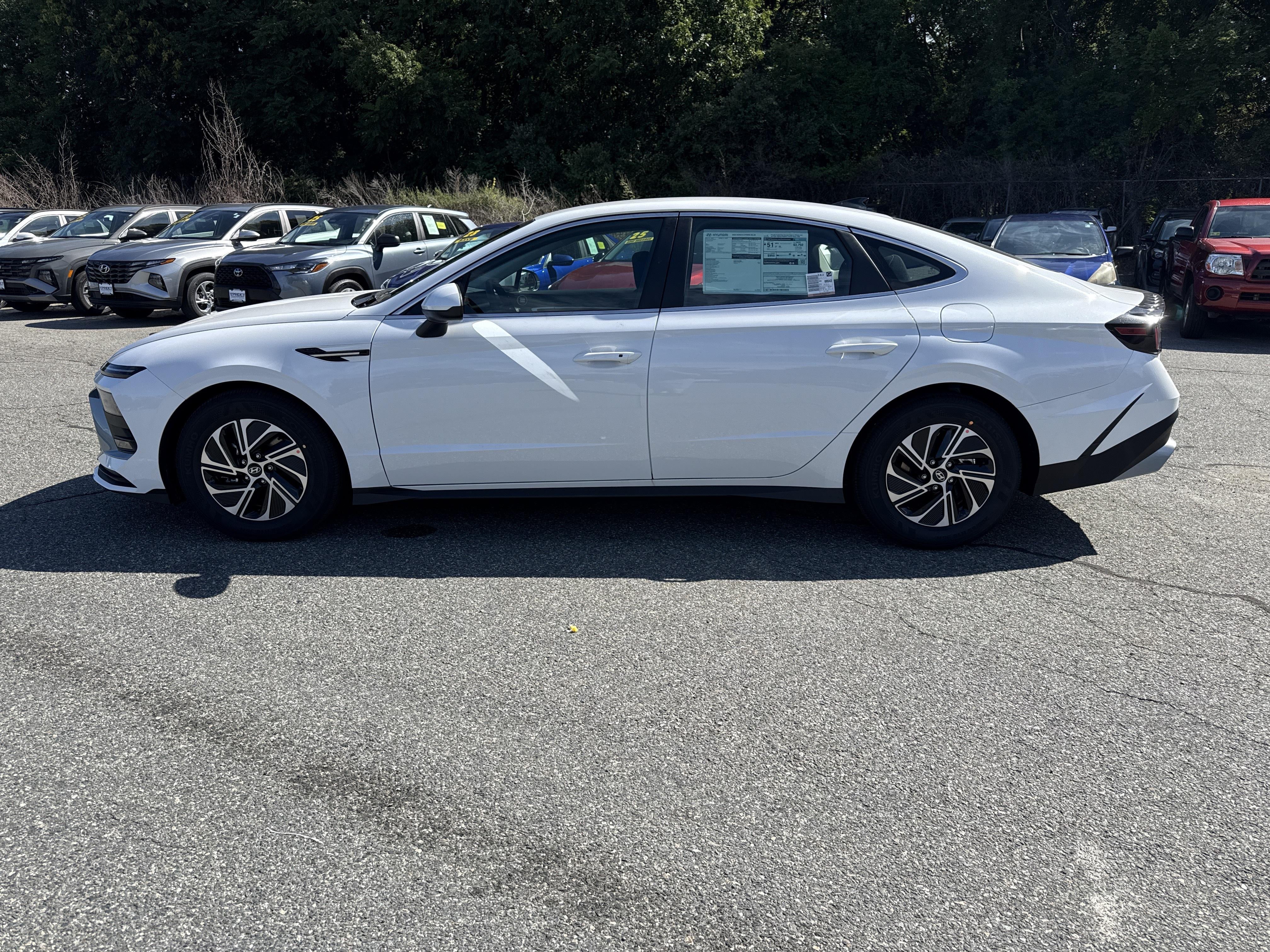 2026 Hyundai SONATA HYBRID Blue