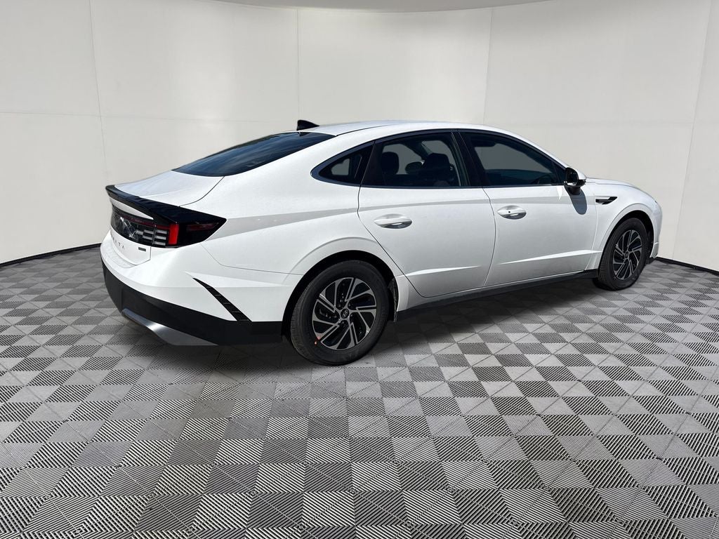 2026 Hyundai SONATA HYBRID Blue