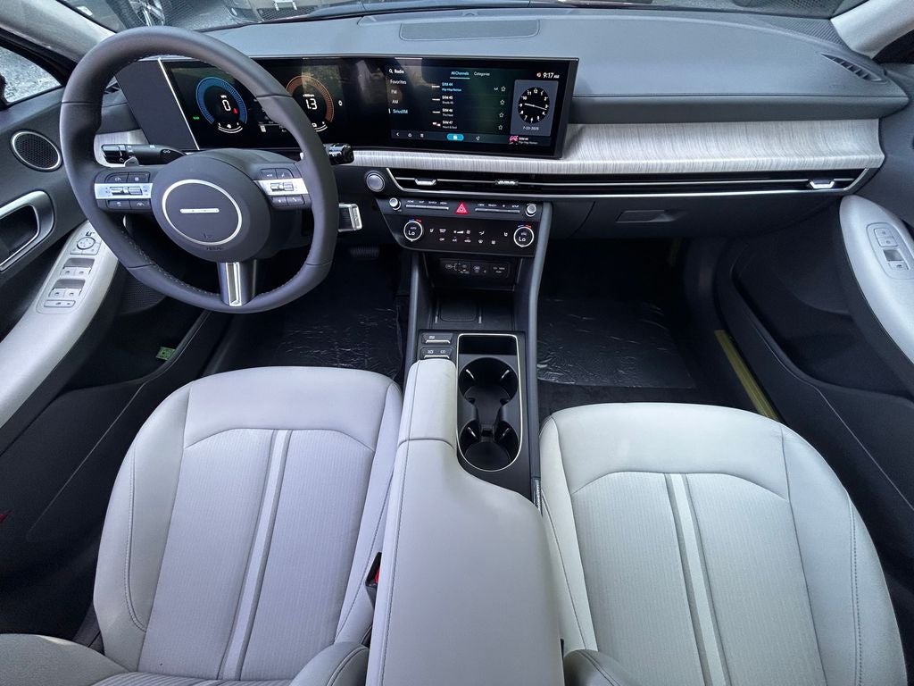 2025 Hyundai SONATA HYBRID SEL