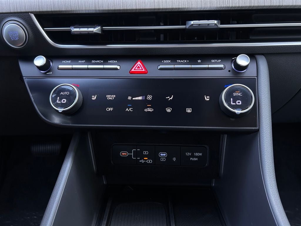 2025 Hyundai SONATA HYBRID SEL