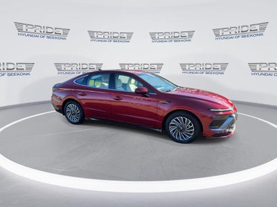 2025 Hyundai SONATA HYBRID SEL