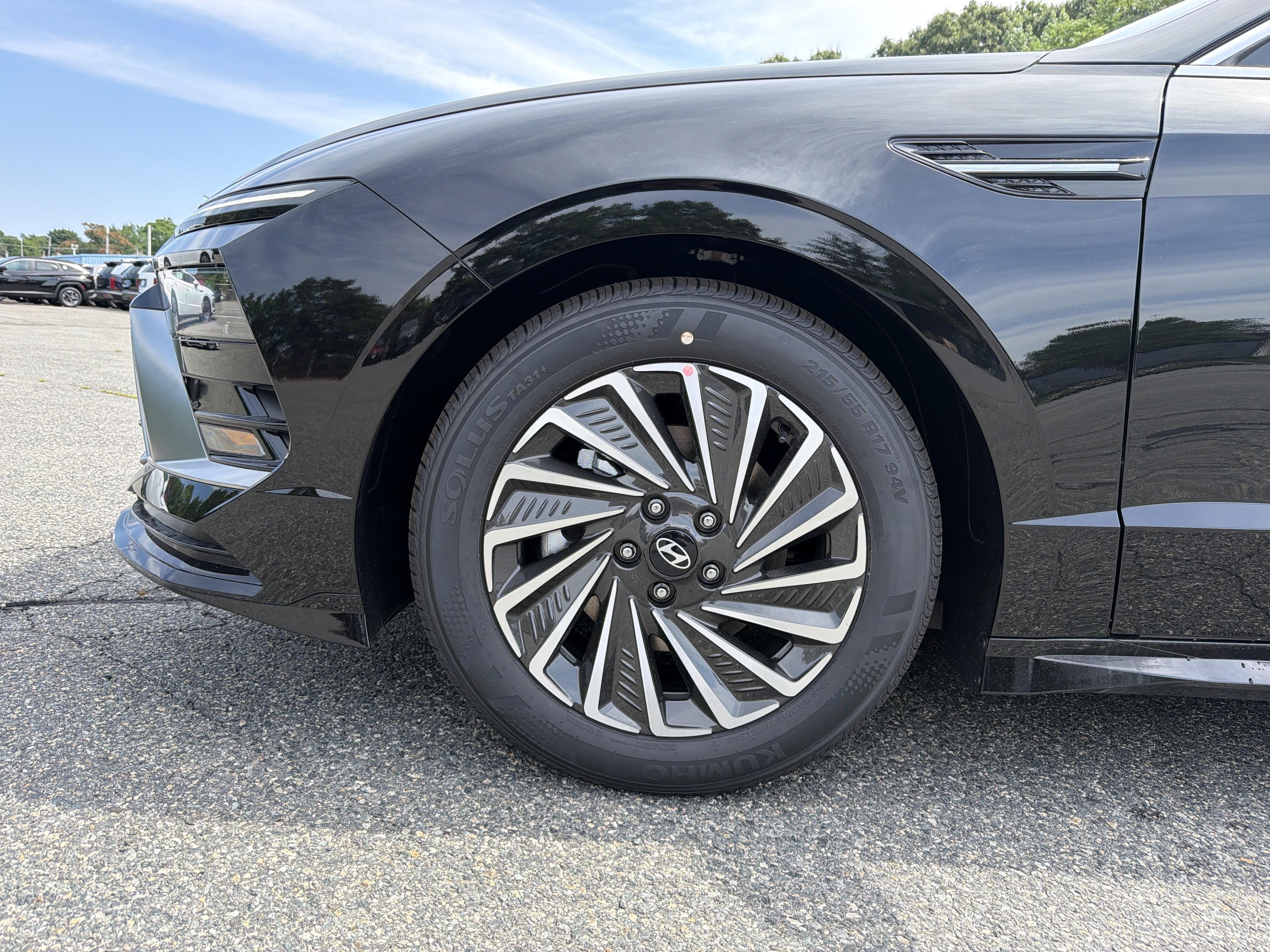 2026 Hyundai SONATA HYBRID SEL