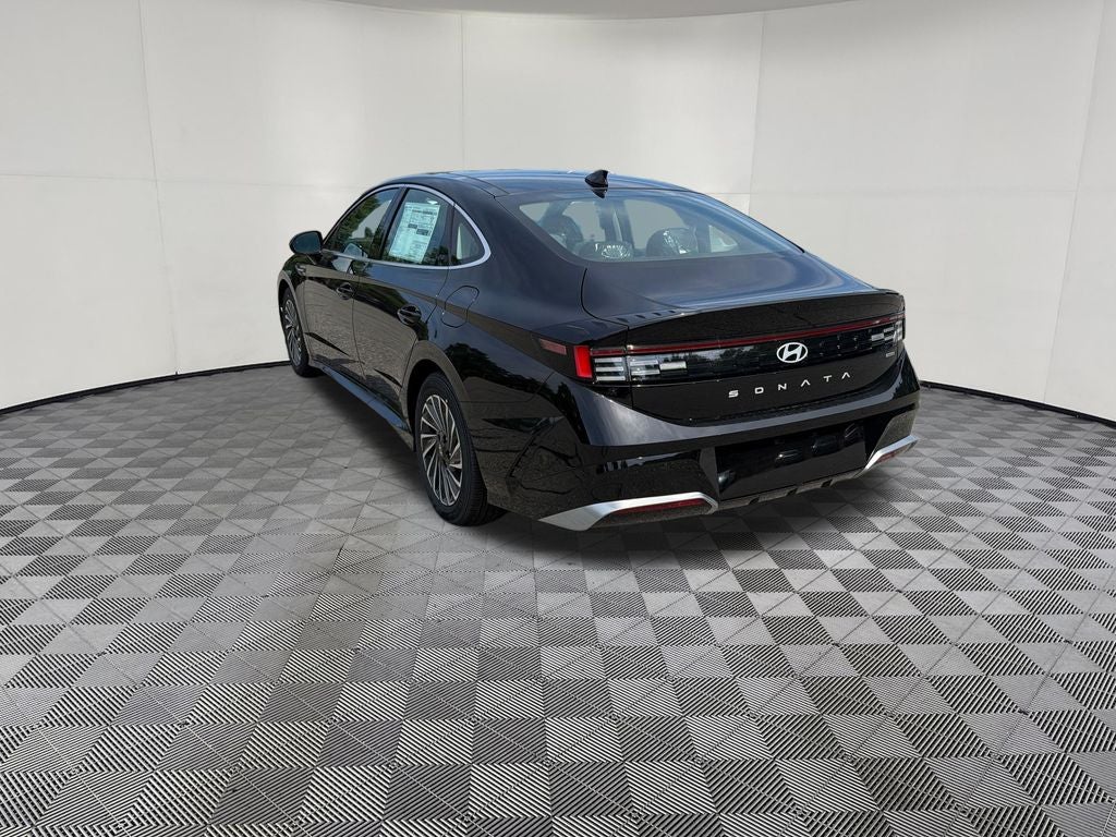 2026 Hyundai SONATA HYBRID SEL