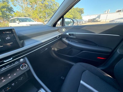 2026 Hyundai SONATA HYBRID SEL