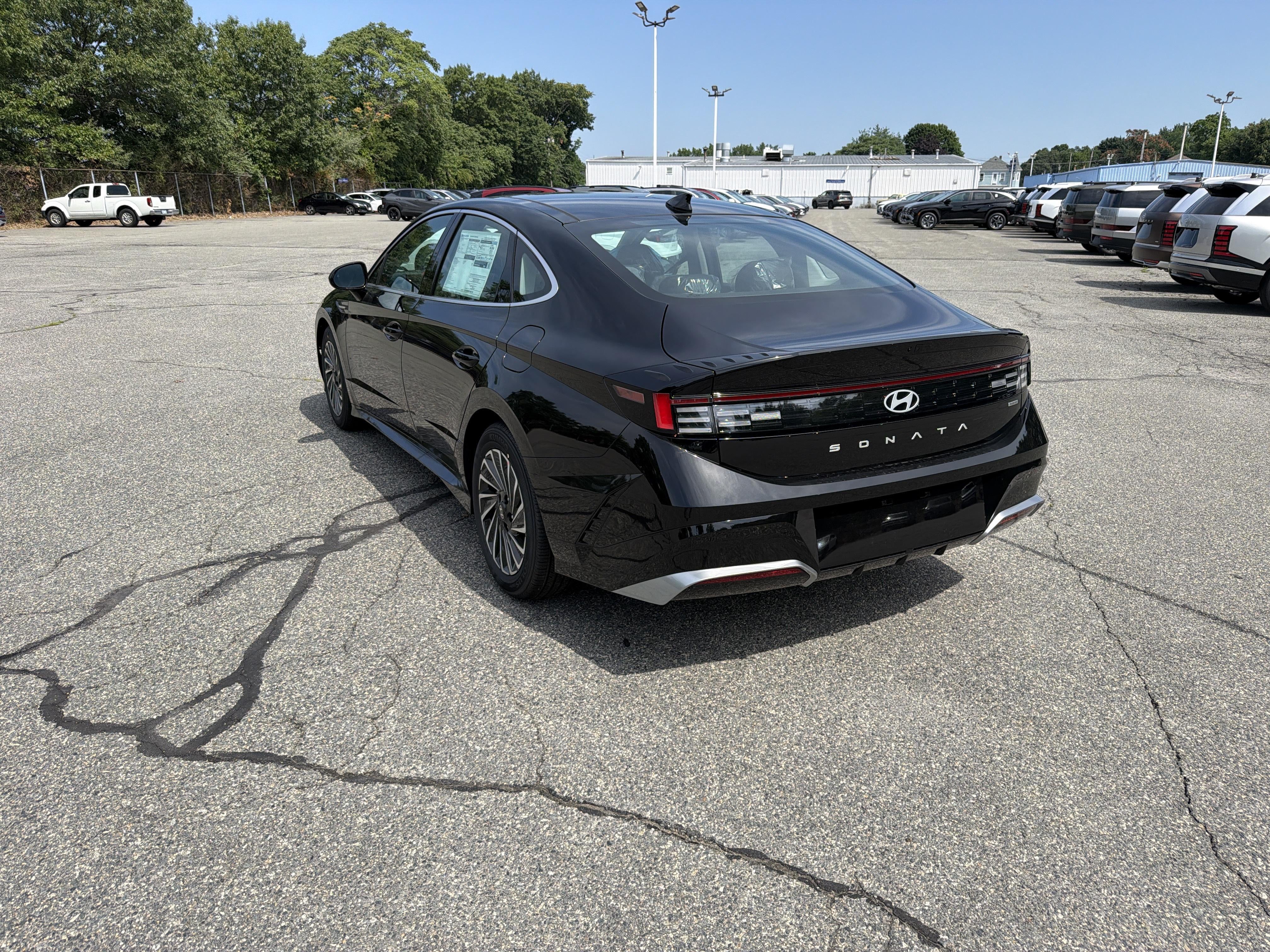2026 Hyundai SONATA HYBRID SEL