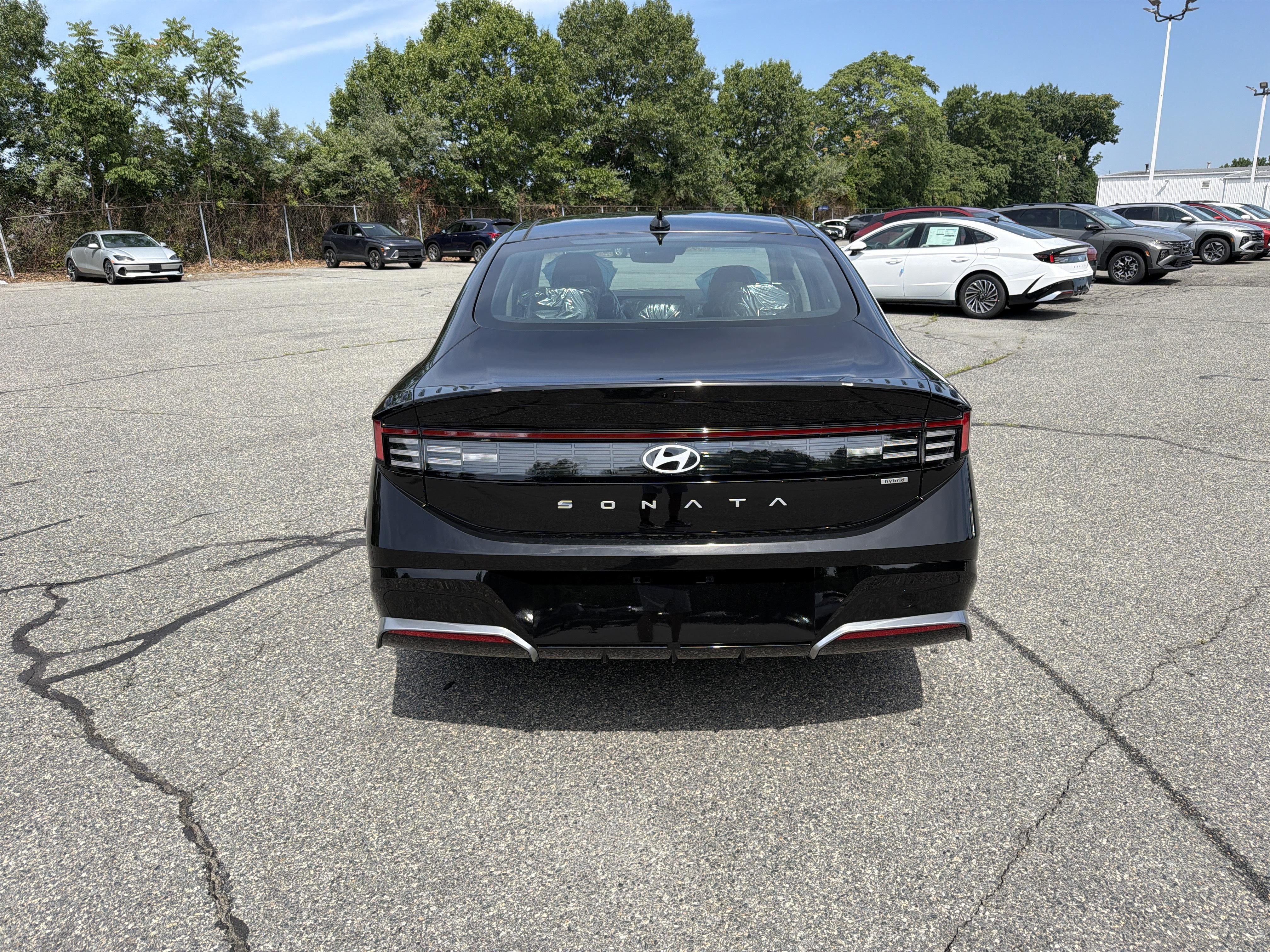 2026 Hyundai SONATA HYBRID SEL