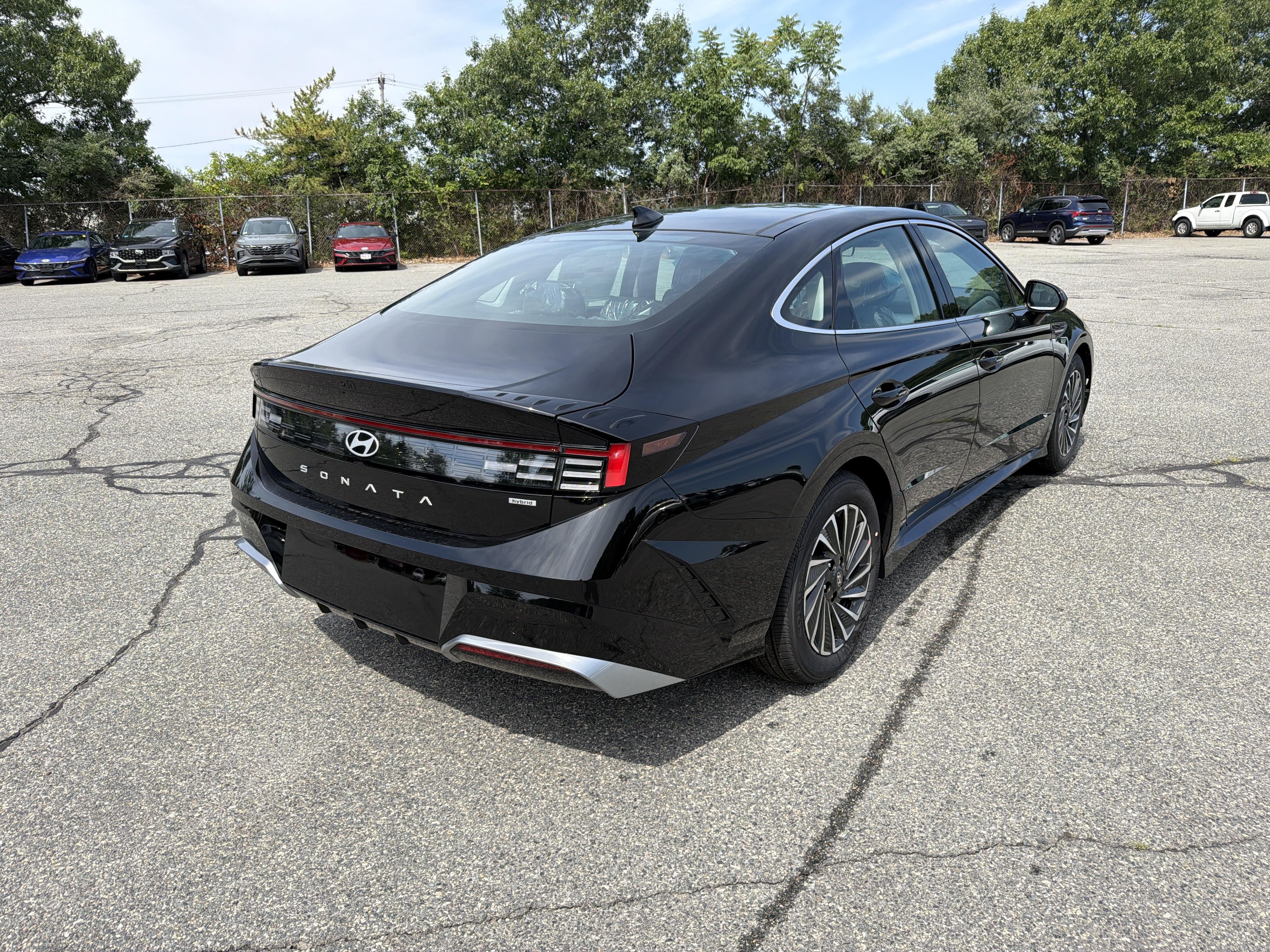 2026 Hyundai SONATA HYBRID SEL