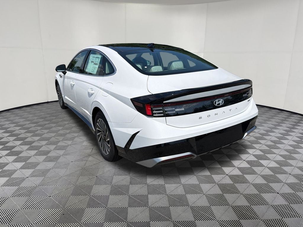 2026 Hyundai SONATA HYBRID SEL