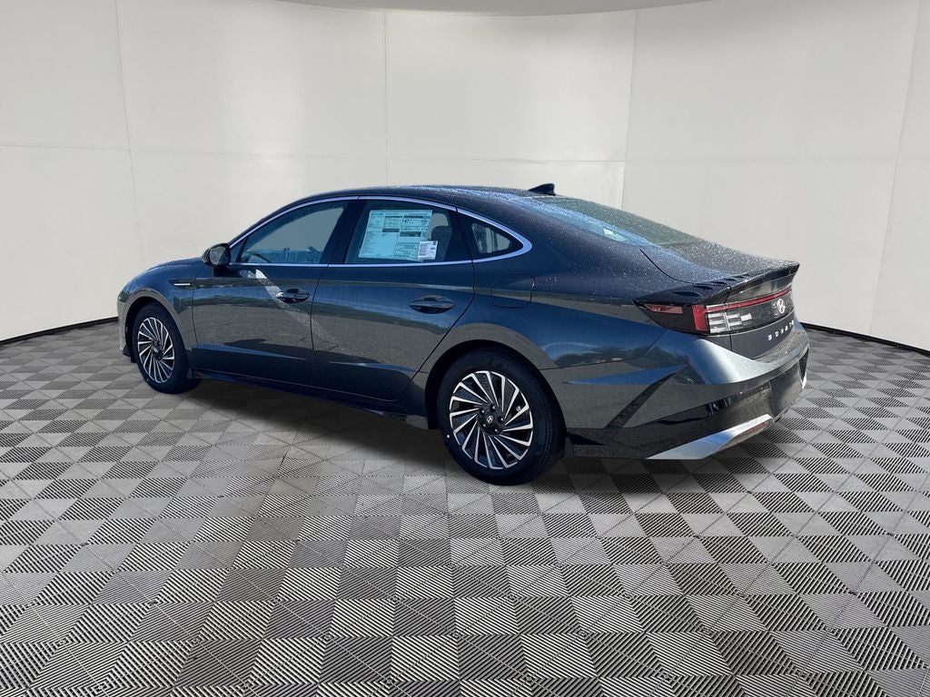 2026 Hyundai SONATA HYBRID SEL