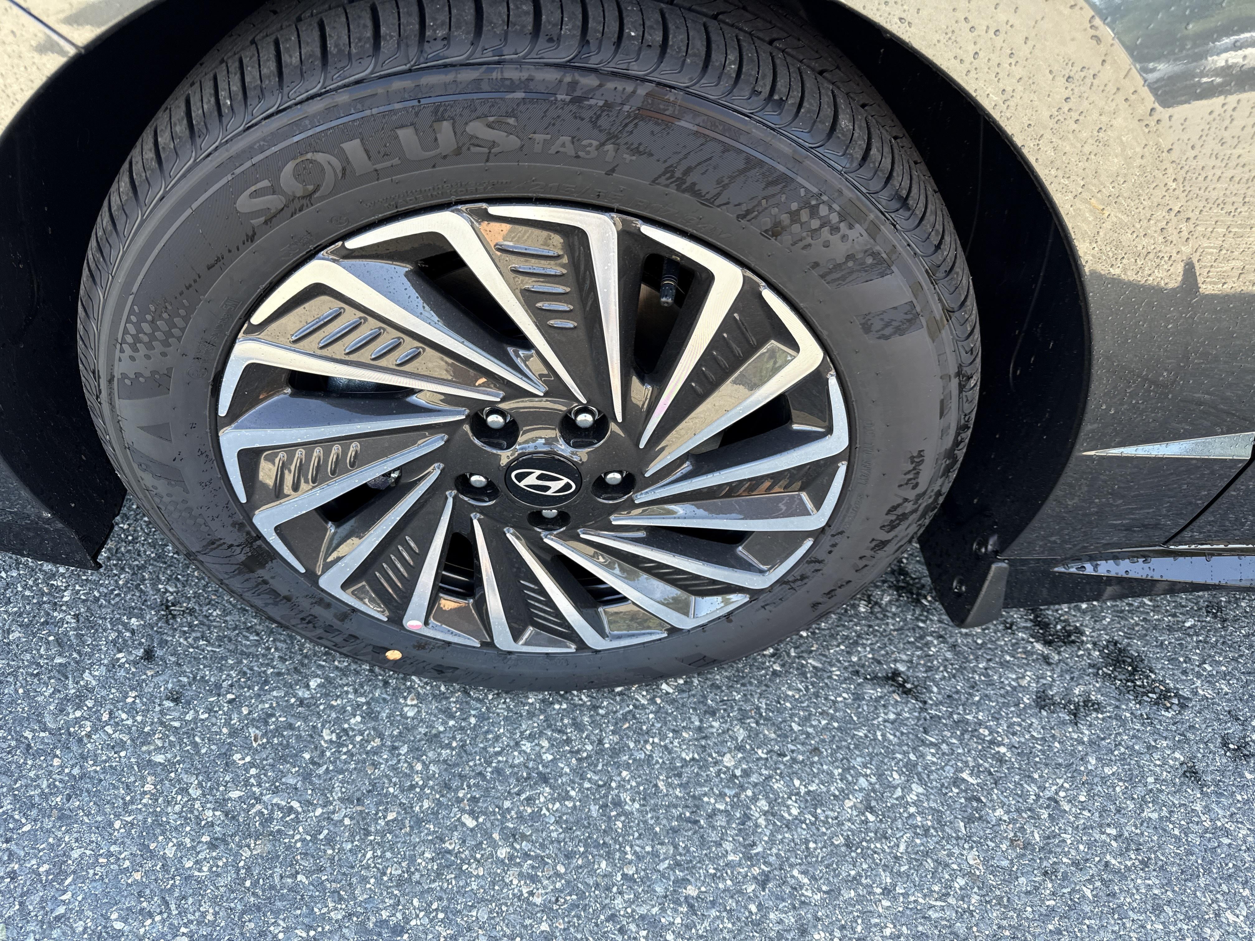 2026 Hyundai SONATA HYBRID SEL