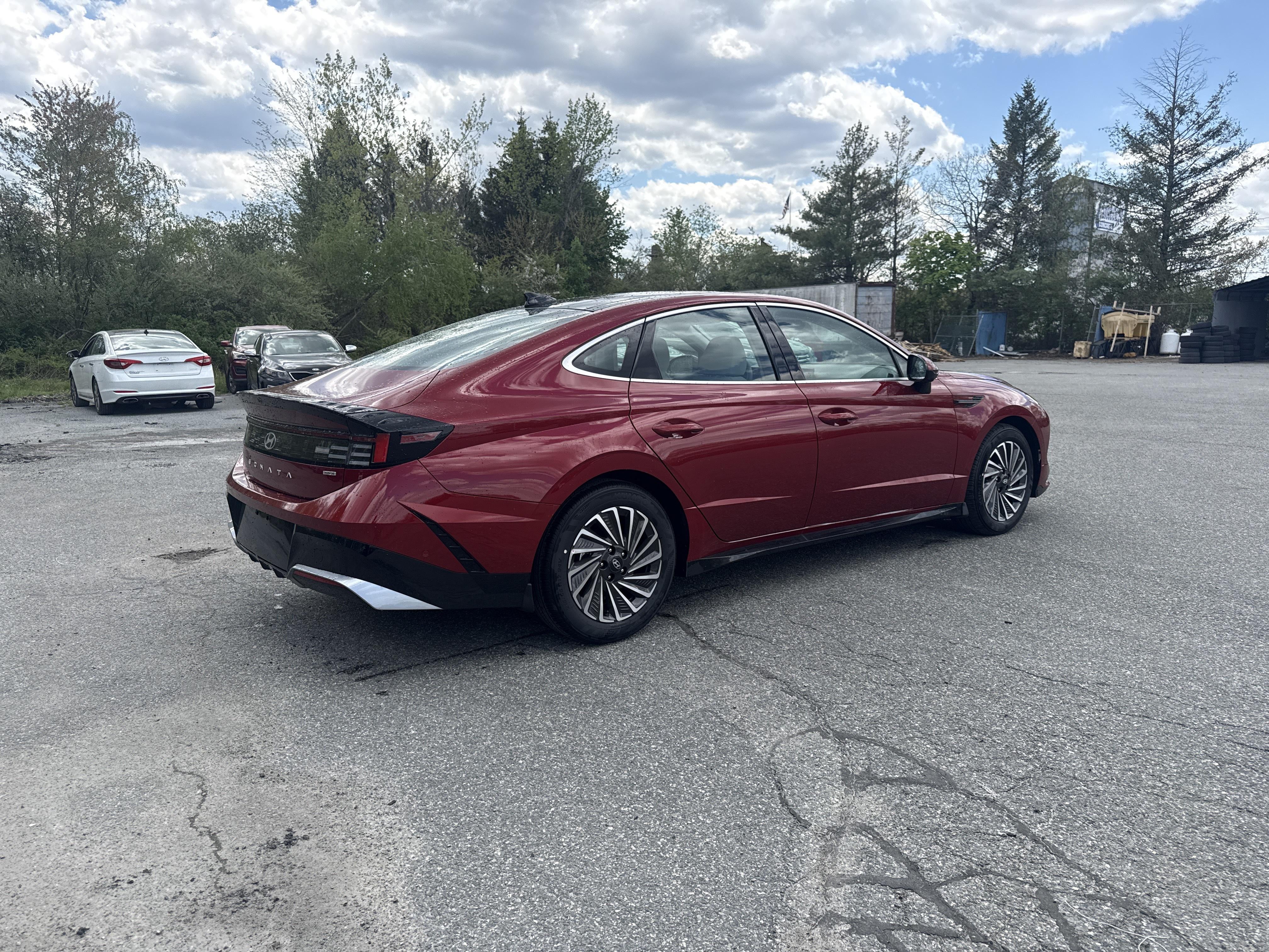 2026 Hyundai SONATA HYBRID Limited