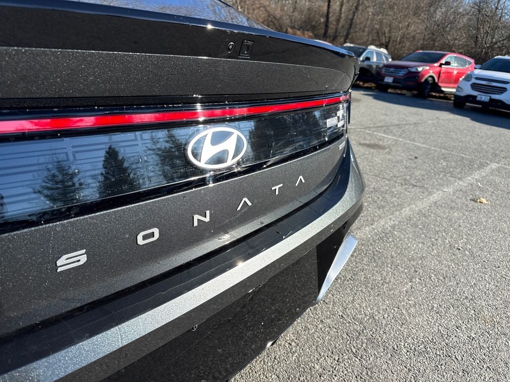 2026 Hyundai SONATA HYBRID Limited