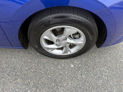 2023 Hyundai ELANTRA SE