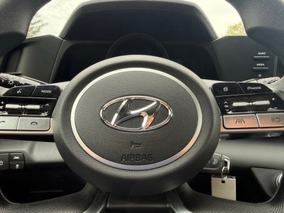 2023 Hyundai ELANTRA SE