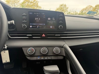 2023 Hyundai ELANTRA SE