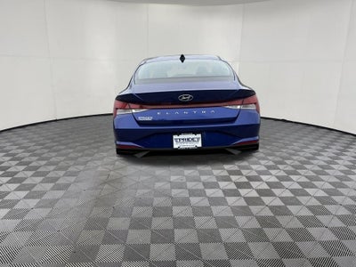 2023 Hyundai ELANTRA SE