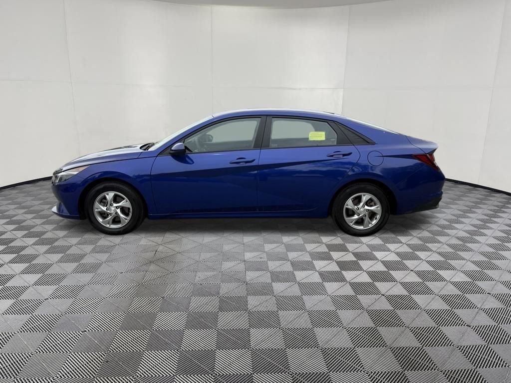 2023 Hyundai ELANTRA SE