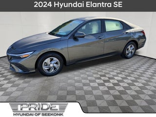 2024 Hyundai ELANTRA SE
