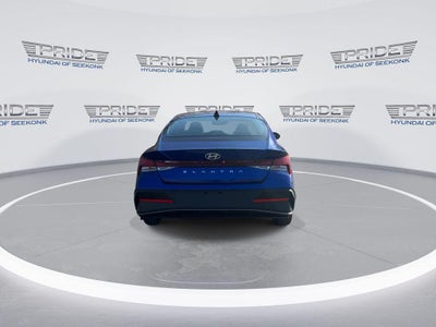 2025 Hyundai ELANTRA SE