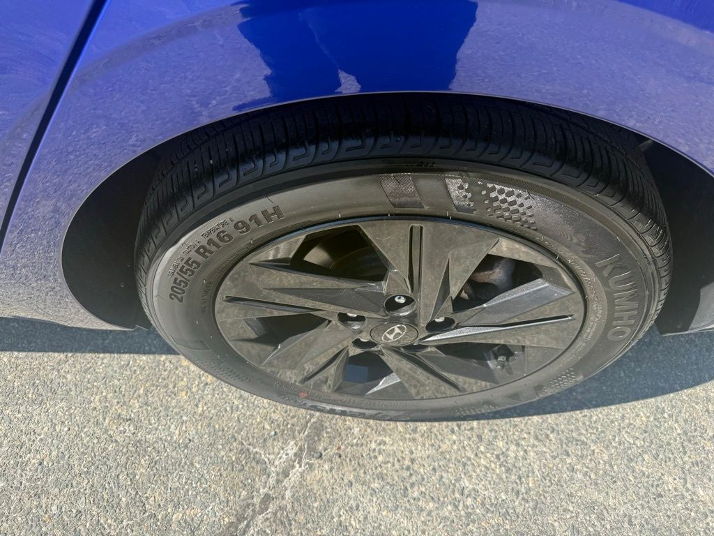 2021 Hyundai ELANTRA SEL