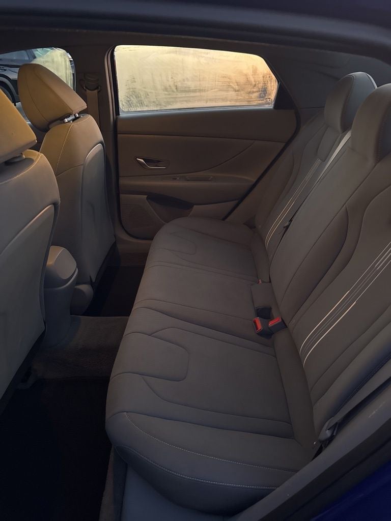 2023 Hyundai ELANTRA SEL