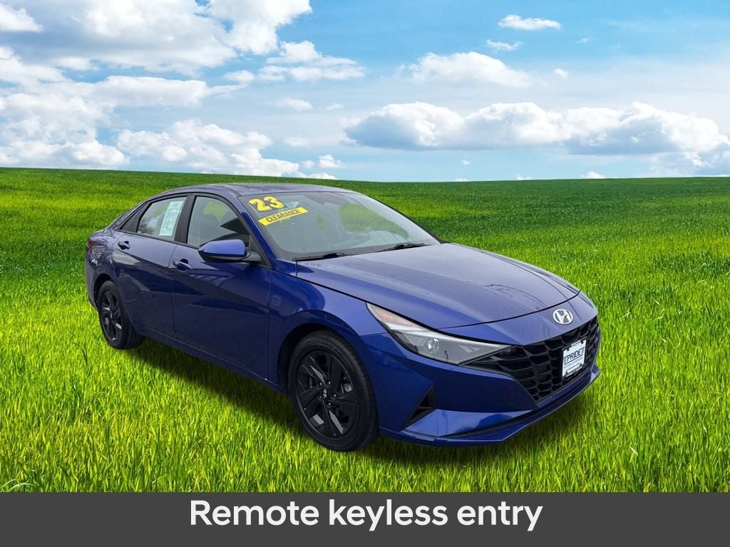 2023 Hyundai ELANTRA SEL