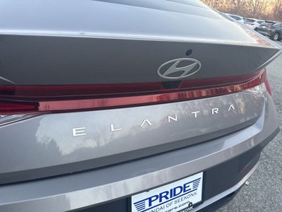 2024 Hyundai ELANTRA SEL