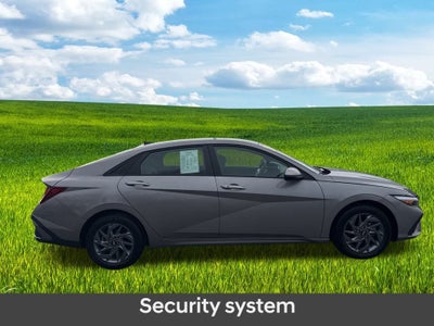 2024 Hyundai ELANTRA SEL