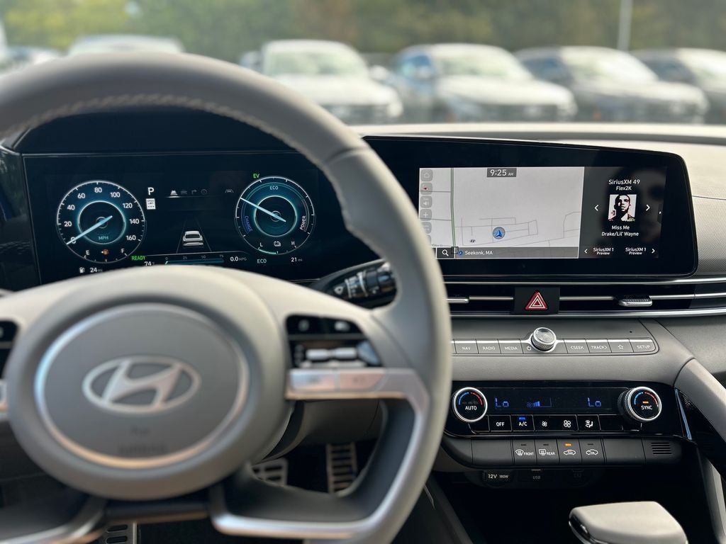 2025 Hyundai ELANTRA HYBRID SEL Sport
