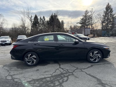 2026 Hyundai ELANTRA Limited