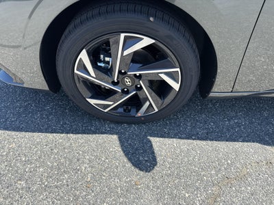2026 Hyundai ELANTRA Limited
